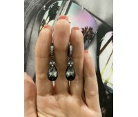 Серьги Сваровски Капля Crystal 001 SINI с черной фурнитурой Серьги Сваровски Капля Crystal 001 SINI с черной фурнитурой