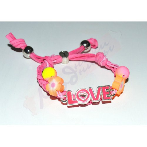 Детский браслет "Love" на кожаном розовом шнурке