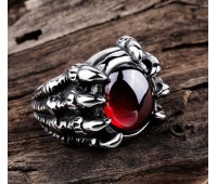 Кольцо "Коготь Дракона" с красным камнем